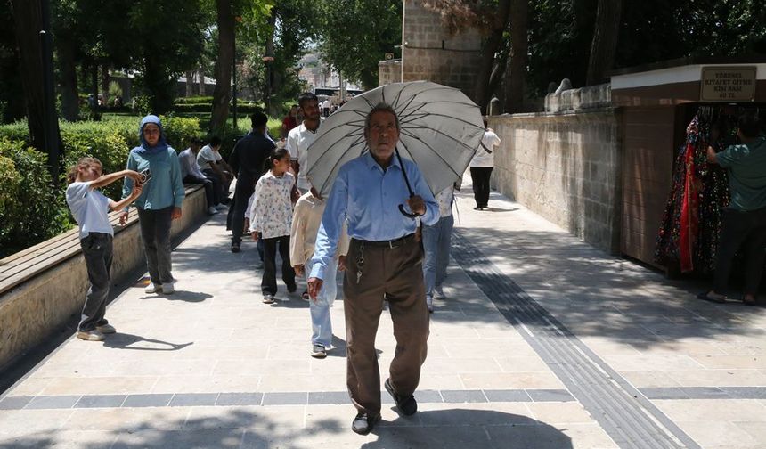 Şanlıurfa’da günlük yaşam olumsuz etkileniyor: "Fayda yok!"