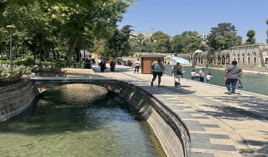 Şanlıurfa ve çevre illerde sıcak hava etkisini sürdürüyor