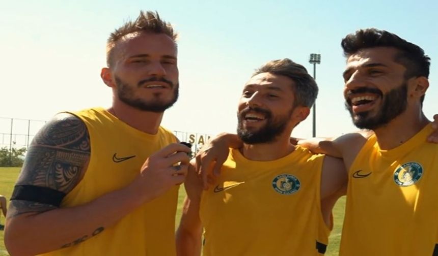 Şanlıurfaspor kampında ayak tenisi krizi: "Karşımızda rakip değil civciv yavruları vardı"