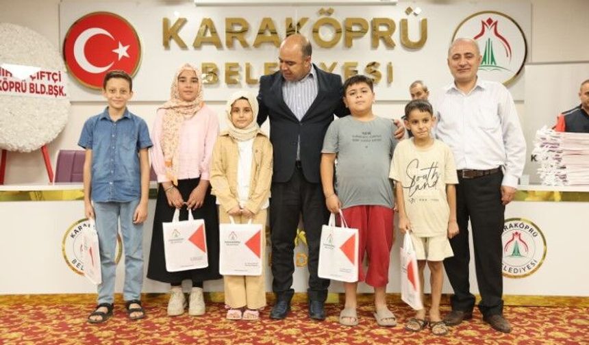 Şanlıurfalı öğrenciler ödüllerini başkandan aldı: Öğrencilerin ve ailelerin gurur töreni!