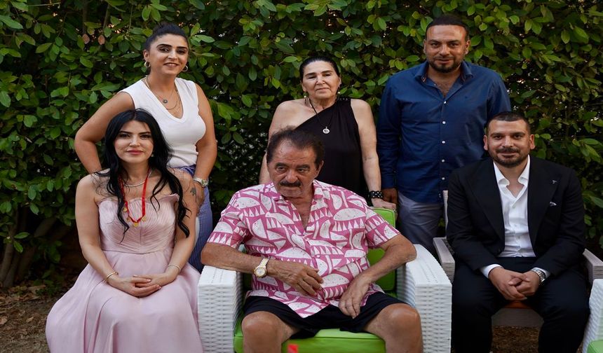 Şanlıurfalı türkücü İbrahim Tatlıses bu kez kız tarafı oldu: Mutluluğu yüzünden okundu