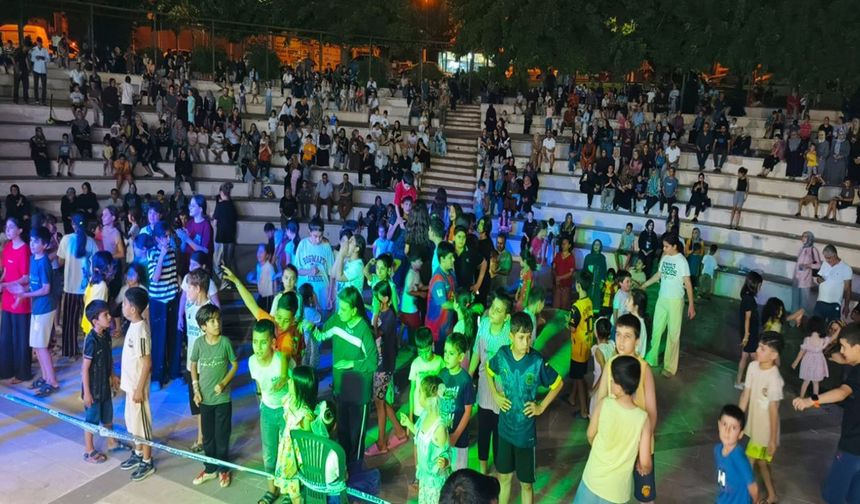 Şanlıurfa’da Gönüller Türkülerle Coştu: İşte O Renkli Gece