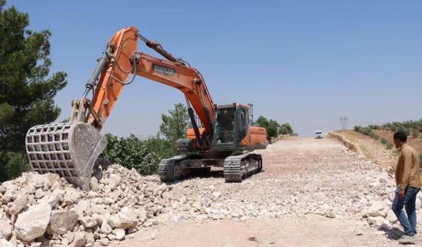Şanlıurfa'da 29 Kilometrelik Grup Yoluna Sıcak Asfalt Müjdesi