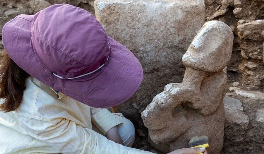 Şanlıurfa tarihe bir not daha bıraktı: Bakan Ersoy'dan Karahantepe paylaşımı