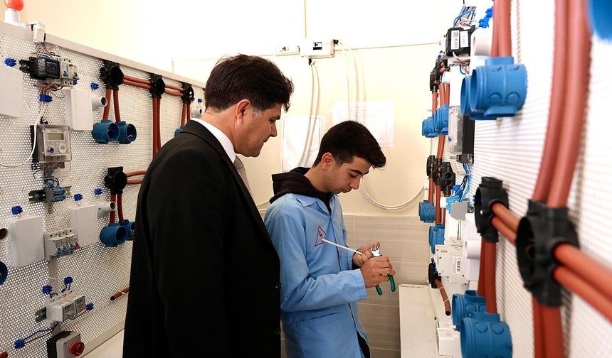 Mersin’deki O okulun öğrencilerinden Şanlıurfa’ya Dev TEKNOFEST2026 Atağı!