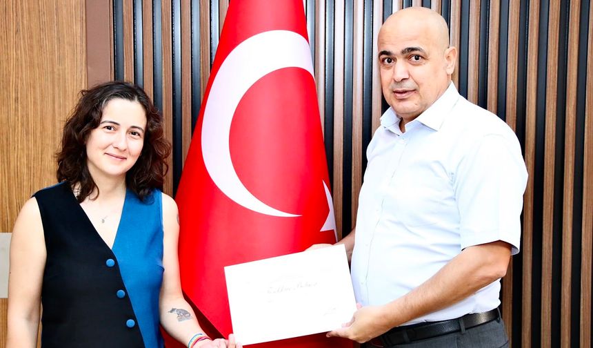 Dr. Yılmaz Gerger'den Fulya Kürekci Varlıklı’ya Teşekkür Belgesi