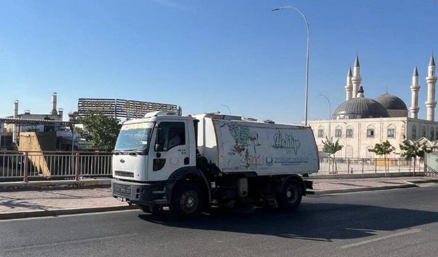 Şanlıurfa temizlik ekipleri daha temiz bir Haliliye için sahada