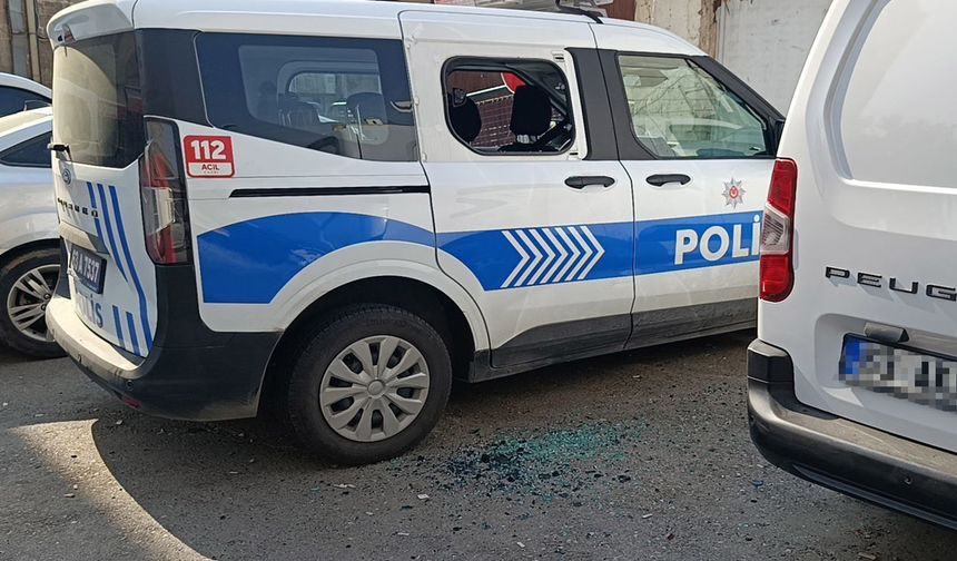 Şanlıurfa’da Polis Aracının Camını Bıçakla Parçaladı! Sonu Tutuklama Oldu