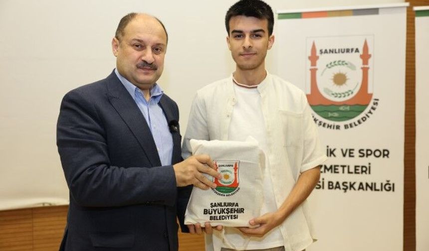 Başkan Gürpınar Şanlıurfa'nın şampiyonlarını ödüllendirdi: "Şanlıurfa'nın gurur kaynakları"