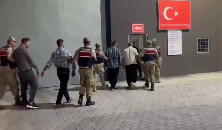 Şanlıurfa’da seyir halindeki araca av tüfeğiyle yapılan saldırıda yeni detaylar ortaya çıktı: 4 Kişi tutuklandı!