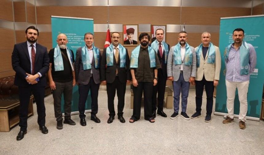 İsveç'te tarih olmadılar, tarihi yeniden yazdılar o grup Şanlıurfa'ya ayak bastı!
