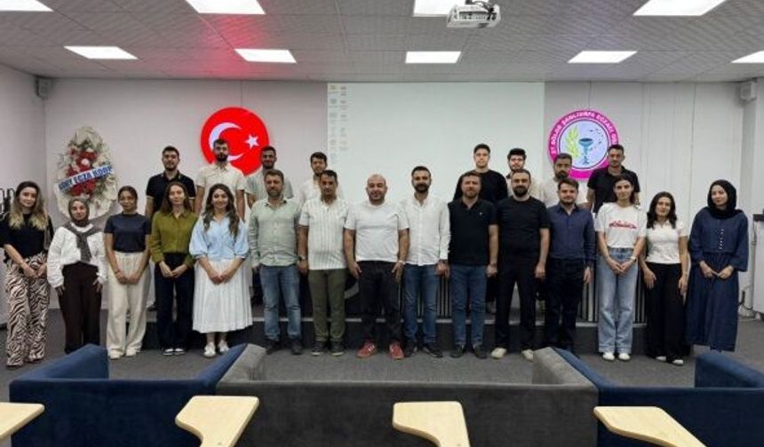 Şanlıurfa’da Eczacı İstihdamı Projesi’nin ilk grubunda teorik eğitim tamamlandı