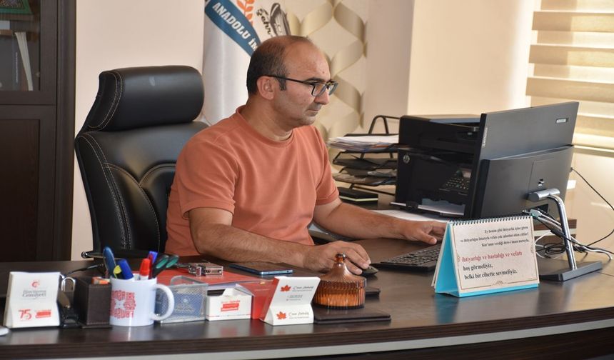 Şırnaklı Hamza Öğretmen, Şanlıurfa’dan dahil birçok ildeki gencin hayatına dokunuyor