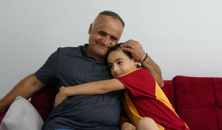 35 Yıllık Bağımlılığa Torun Darbesi: “Dede, Çok Pis Kokuyorsun”