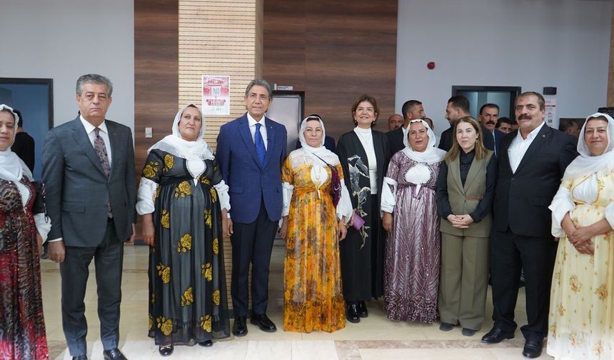 Şanlıurfa Milletvekilleri, Şırnak'ta kurulan"Türkiye Yüzyılı Buluşmaları" masasındaydı: Gündemde Terörsüz Türkiye vardı