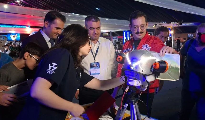 Şanlıurfa’da TEKNOFEST’e Hazırlıkta Tarihi Başarı! Binlerce Başvuru Yapıldı