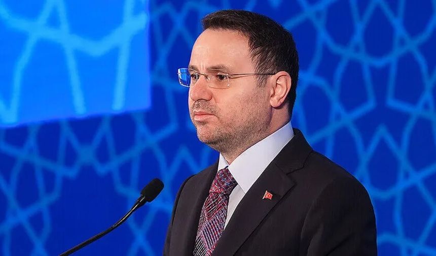 Bakan Gürlek'ten 12 Eylül paylaşımı: "Müreffeh bir Türkiye için çalışmalarımızı sürdüreceğiz"