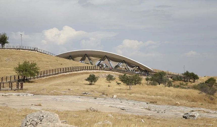 Yalanlarla mı avutuluyormuşuz? Tarihin sıfır noktasındaki bulgular, tarihi sil baştan yazıyor!