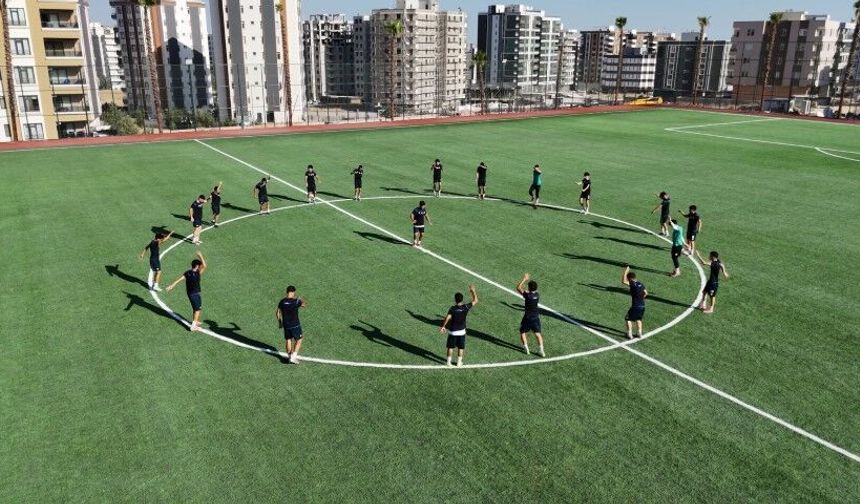 Şanlıurfa’da Dev Spor Tesisi Kapılarını Açtı! Gençler Sahaya Çıktı
