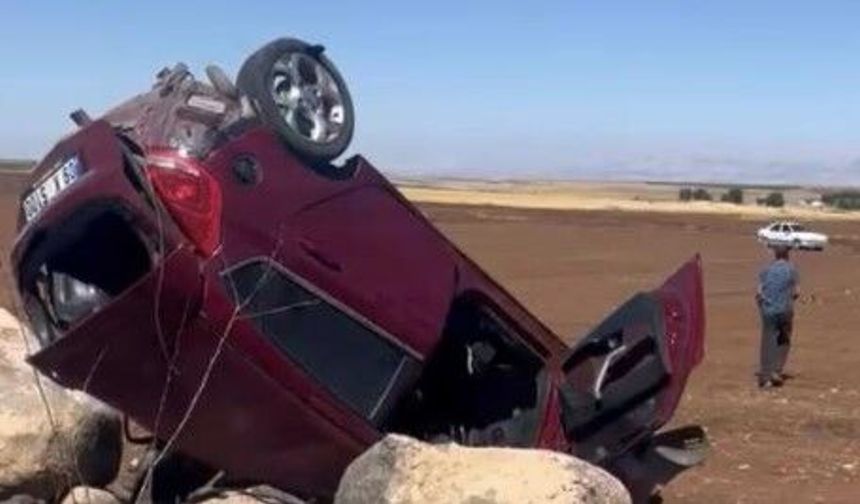 Şanlıurfa Siverek’te Otomobil Şarampole Devrildi: 1 Yaralı
