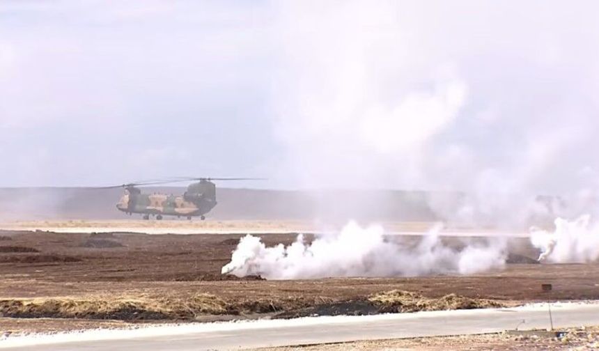 Şanlıurfa’da TEKNOFEST’te Komandolardan Nefes Kesen Operasyon Gösterisi