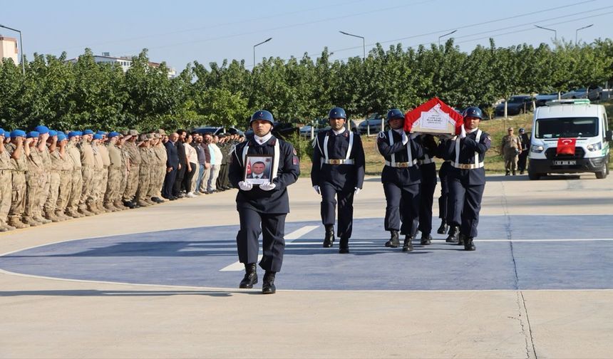 Şanlıurfa'da askeri tören: Jandarma Uzman Çavuş Murat Memili son yolculuğuna uğurlandı!