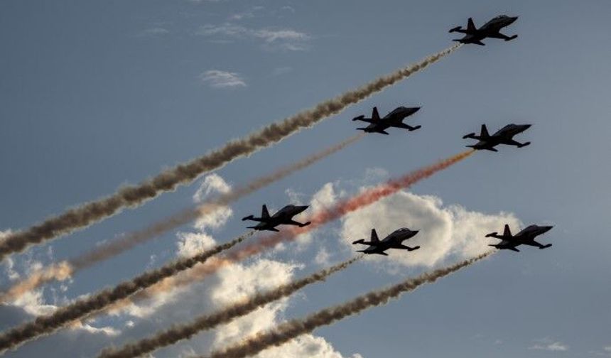 Şanlıurfa Semaları Bir Anda Hareketlendi! Türk Yıldızları Sahne Aldı