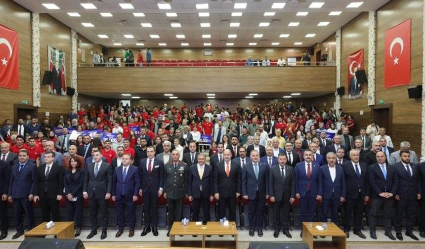 Şanlıurfa’da TEKNOFEST Başarısı! Birincilere 300 Bin TL Ödül Verildi