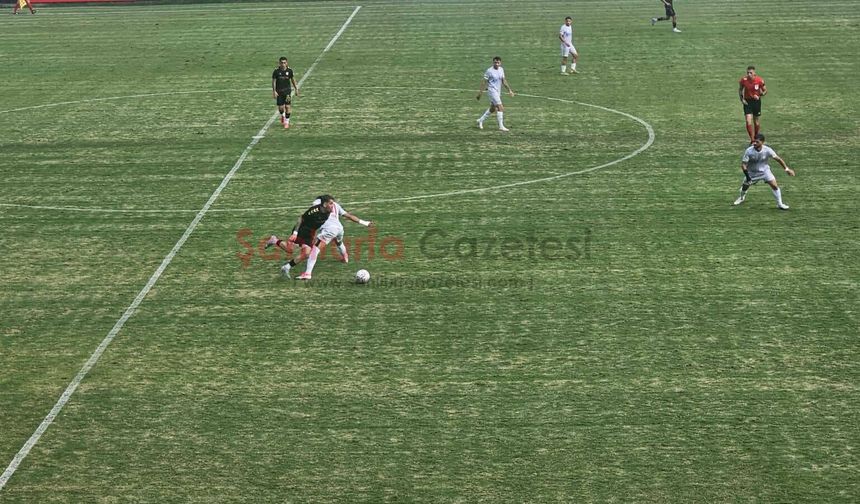 Karaköprü Belediyespor-Bitlis Spor Maçında İlk Yarı Golsüz Geçildi!