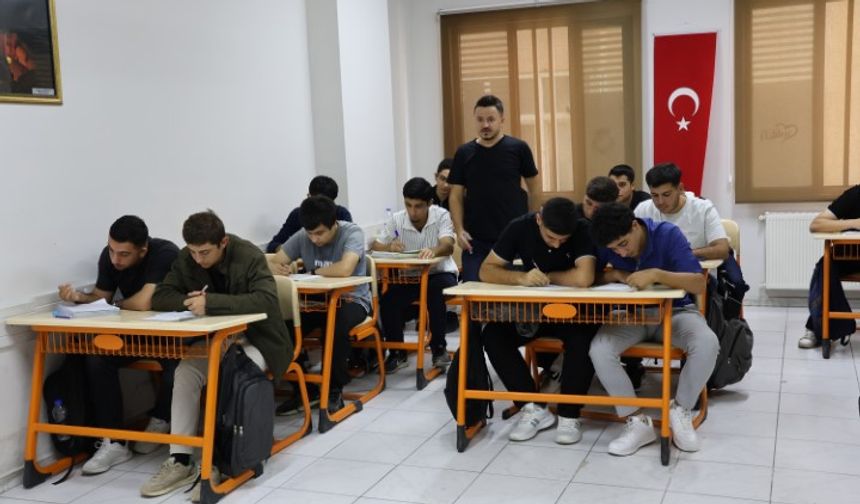 Şanlıurfa’da Gençlere Ücretsiz Eğitim Fırsatı: Ders, Etüt Ve Rehberlik Bir Arada