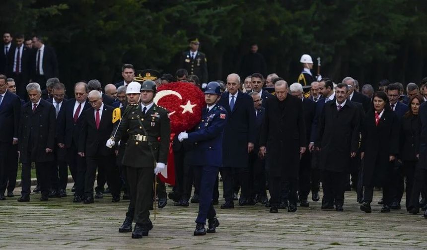 Cumhurbaşkanı Erdoğan: "Türkiye Yüzyılı hedefine ulaşıncaya kadar çalışmayı sürdüreceğiz, ruhun şad olsun"