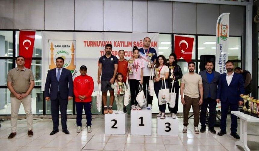 Şanlıurfa’da 140 Sporcu Kortlara Çıktı! İşte Tenis Turnuvasının Kazananları