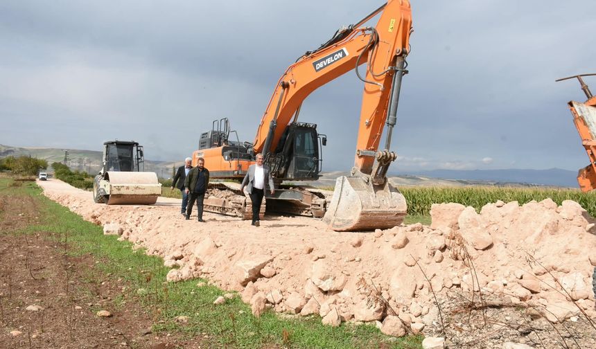 Şanlıurfa’da 18 Kilometrelik Kırsal Yol İçin Çalışmalar Başladı