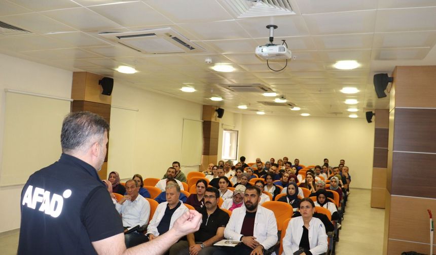 Şanlıurfa’da Harran Üniversitesi Hastanesi Personeline AFAD Eğitimi