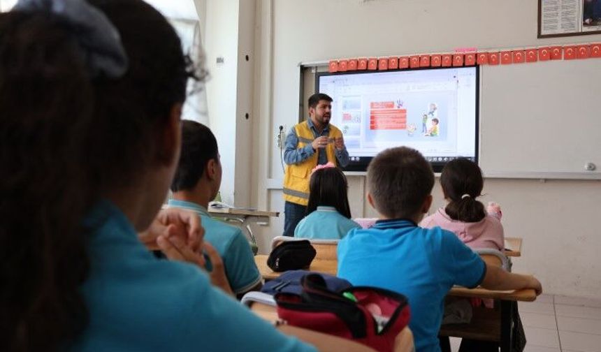 Şanlıurfa’da Öğrencilere Hayati Önem Taşıyan Konular Anlatıldı