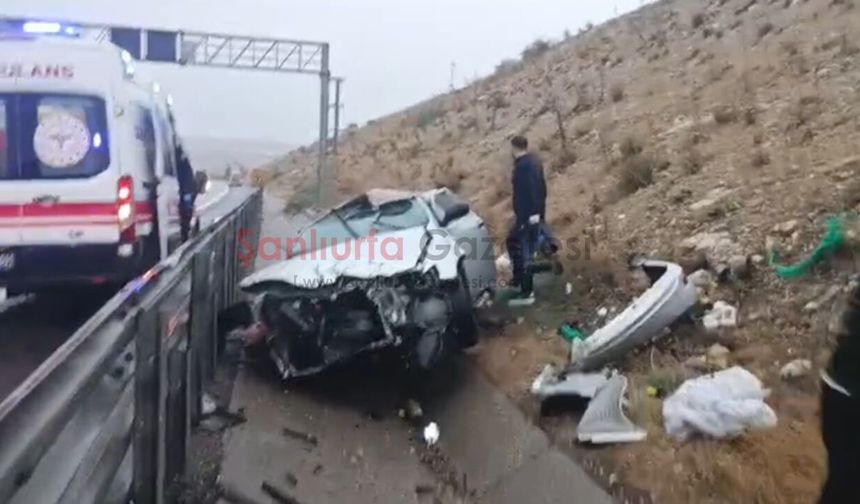 Şanlıurfa'da otoyolda feci kaza: 2 kişi yaralandı