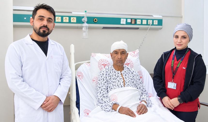 Sağlıkta yeni dönem: Şanlıurfa’da yapay beyin zarıyla başarılı ameliyat