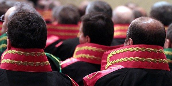 İşçiler bu karar, sizi özel hayatınızdan vurmaya yer arayan patronlarınız için: Okumadan sakın geçmeyin!