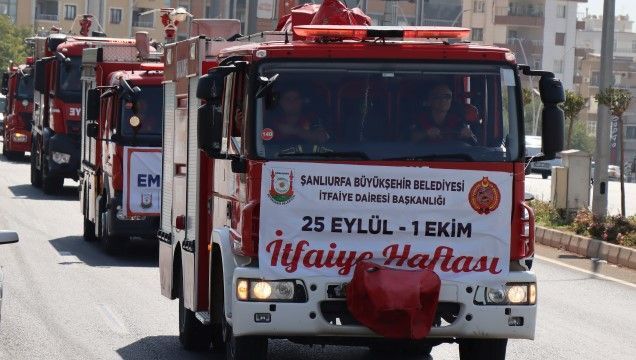 Şanlıurfa Büyükşehir ateşe karşı cesaret gösteren itfaiyecilerin gününü unutmadı