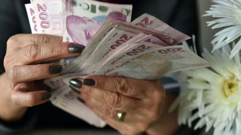 Emekli maaşı alanlar dikkat: Bu ülkeden isteyen vatandaşlık alacak