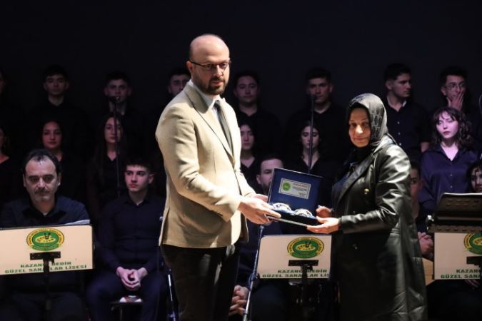 Şanliurfa’da Âşik Veysel Ezgi̇leri̇ Yankilandi (5) (Küçük)