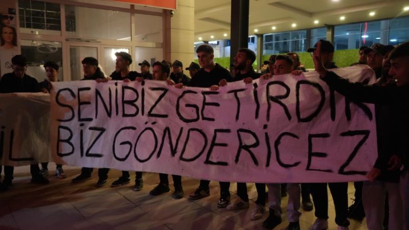 Fenerbahçe Gaziantep'te Taraftarla Gerildi!1
