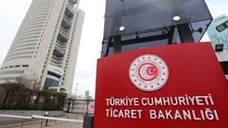 Anne ve babalar dikkat: Ticaret Bakanlığı 4 bebek giyim ürününü toplatıyor!