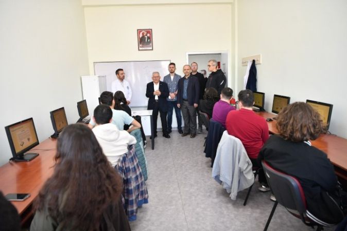 Gençler İçin Teknoloji Hamlesi!