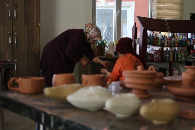 Aw457191 04 (Küçük)