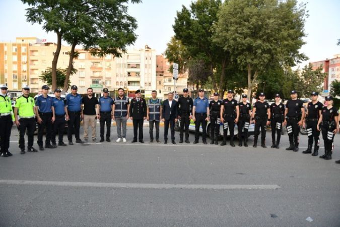 Vali Şıldak Bayramda Sahadaydı Her Kapıya, Her Kalbe Ulaştı (2)