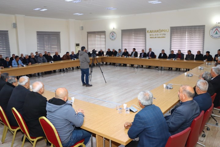 Çiftçi, Şanlıurfa’da Muhtarlarla Bir Araya Geldi2