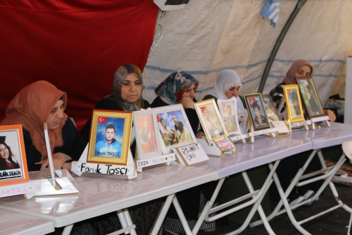 Şanlıurfa’dan Gelen Acılı Baba Diyarbakır’da Evlat Nöbetine Katıldı