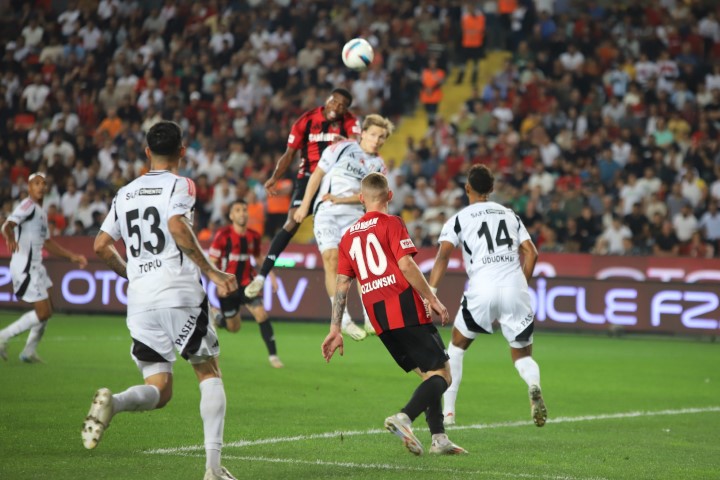 Beşiktaş, Gaziantep Fk’yi Konuk Ediyor1