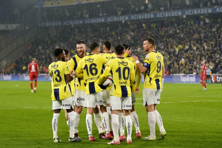 Fenerbahçe, Avrupa Ligi'nde Rangers'ı Konuk Ediyor!1